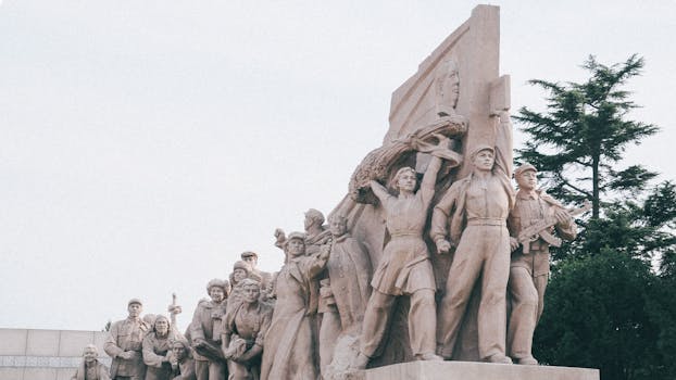 Antifašismus v ČR: Klíčové politické postoje a historický vliv